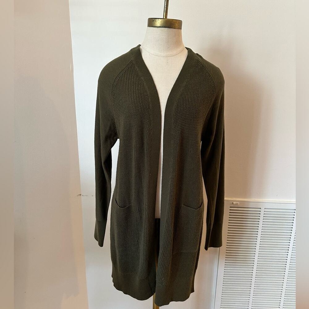 Harper Heritage Olive Green Cardigan in Size Small